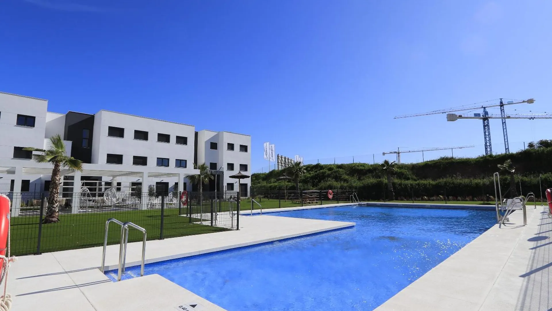 Sinatra Home Estepona 0*,  Spanyolország