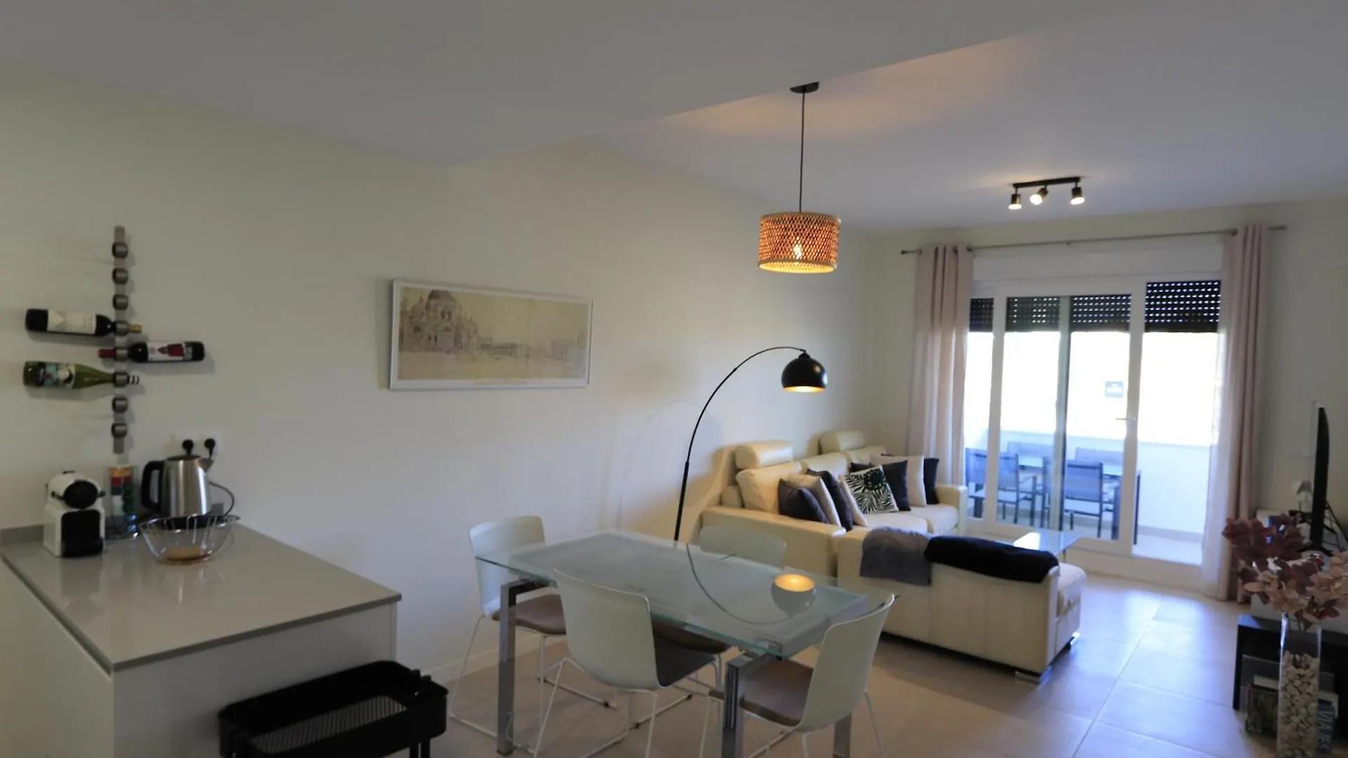 Sinatra Home Estepona 0*,  Spanyolország